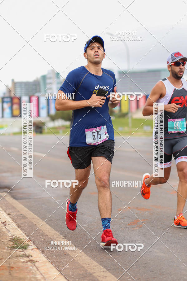 Buy your photos of the eventASICS Golden Run - Bras�lia on Fotop