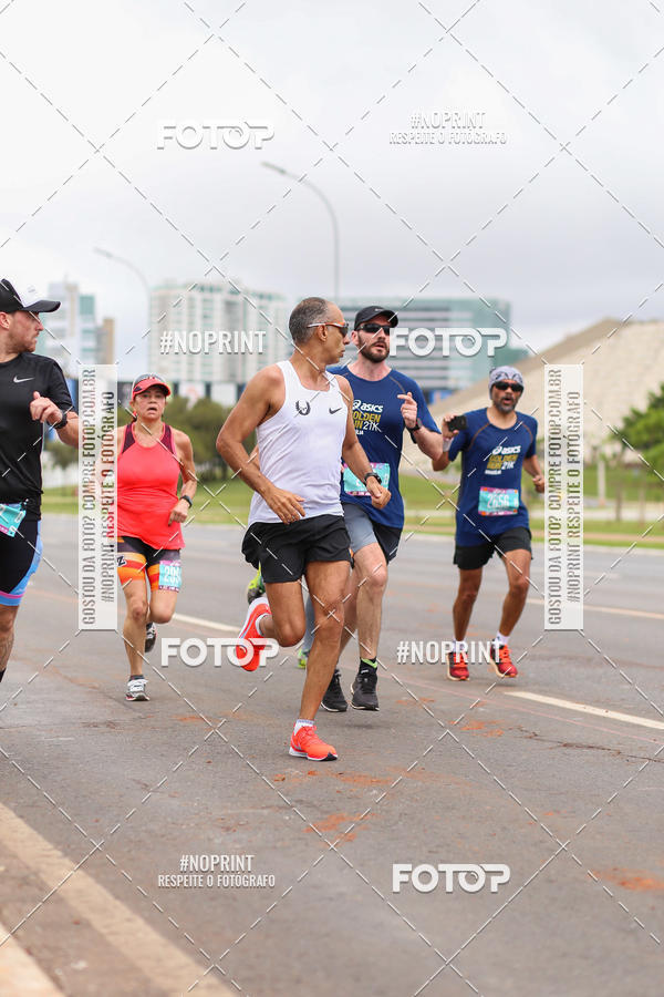 Buy your photos of the eventASICS Golden Run - Bras�lia on Fotop