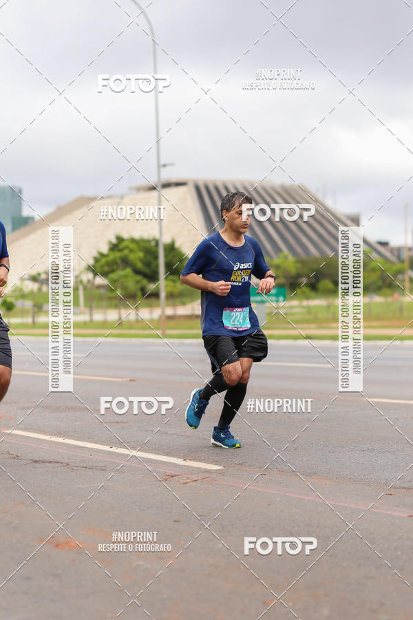 Buy your photos of the eventASICS Golden Run - Bras�lia on Fotop