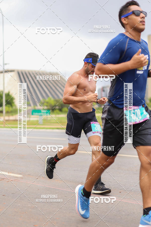 Buy your photos of the eventASICS Golden Run - Bras�lia on Fotop