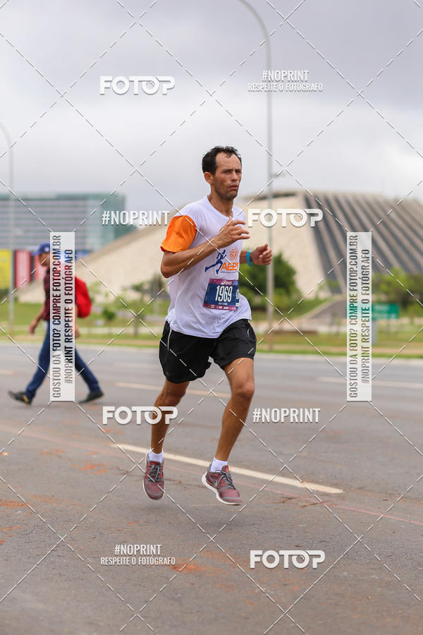 Buy your photos of the eventASICS Golden Run - Bras�lia on Fotop