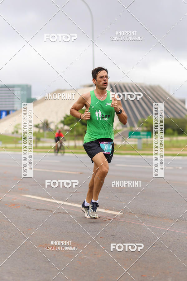 Buy your photos of the eventASICS Golden Run - Bras�lia on Fotop