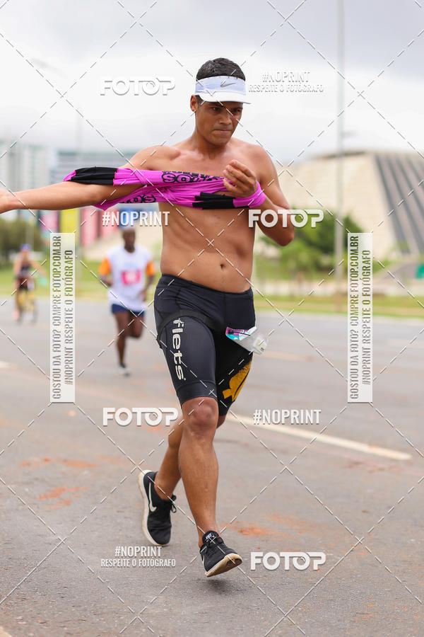 Buy your photos of the eventASICS Golden Run - Bras�lia on Fotop