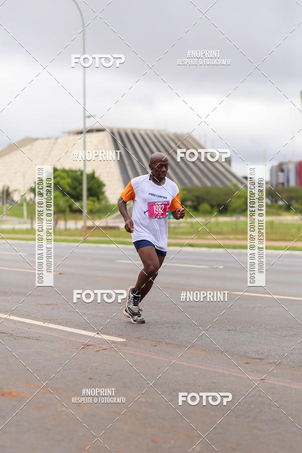 Buy your photos of the eventASICS Golden Run - Bras�lia on Fotop