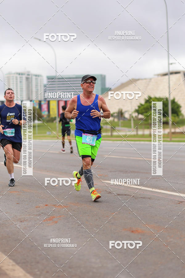 Buy your photos of the eventASICS Golden Run - Bras�lia on Fotop