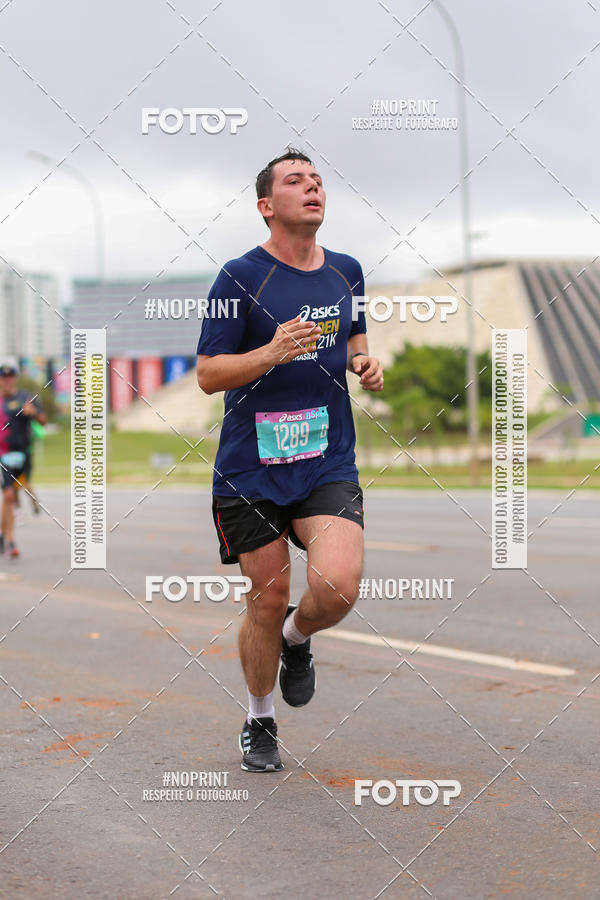 Buy your photos of the eventASICS Golden Run - Bras�lia on Fotop