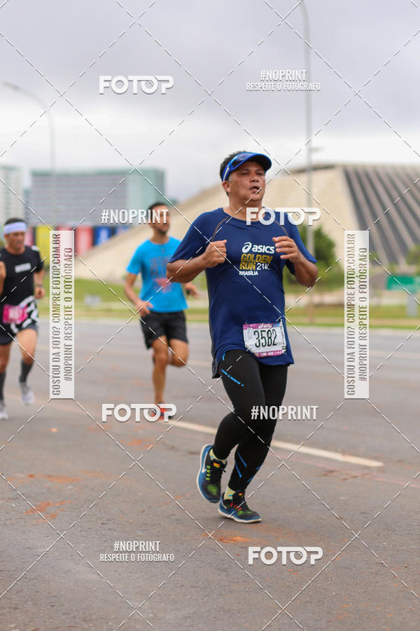 Buy your photos of the eventASICS Golden Run - Bras�lia on Fotop