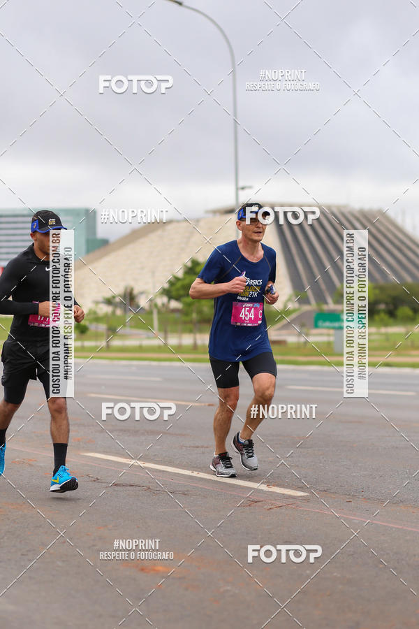 Buy your photos of the eventASICS Golden Run - Bras�lia on Fotop
