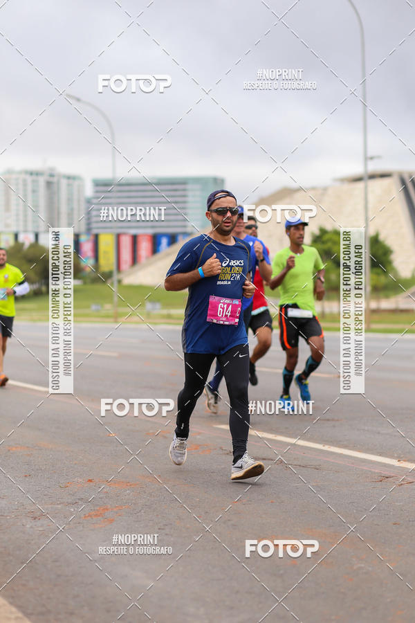 Buy your photos of the eventASICS Golden Run - Bras�lia on Fotop