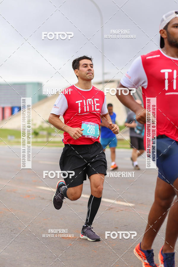 Buy your photos of the eventASICS Golden Run - Bras�lia on Fotop