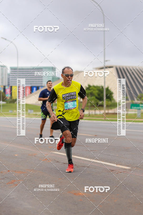 Buy your photos of the eventASICS Golden Run - Bras�lia on Fotop