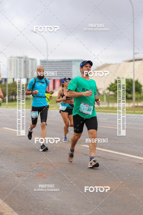 Buy your photos of the eventASICS Golden Run - Braslia on Fotop
