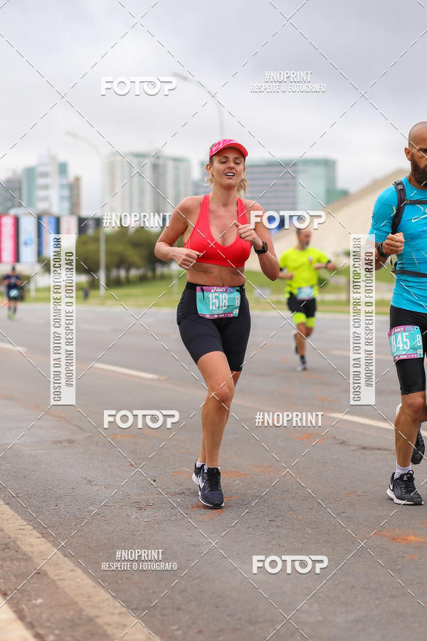 Buy your photos of the eventASICS Golden Run - Braslia on Fotop