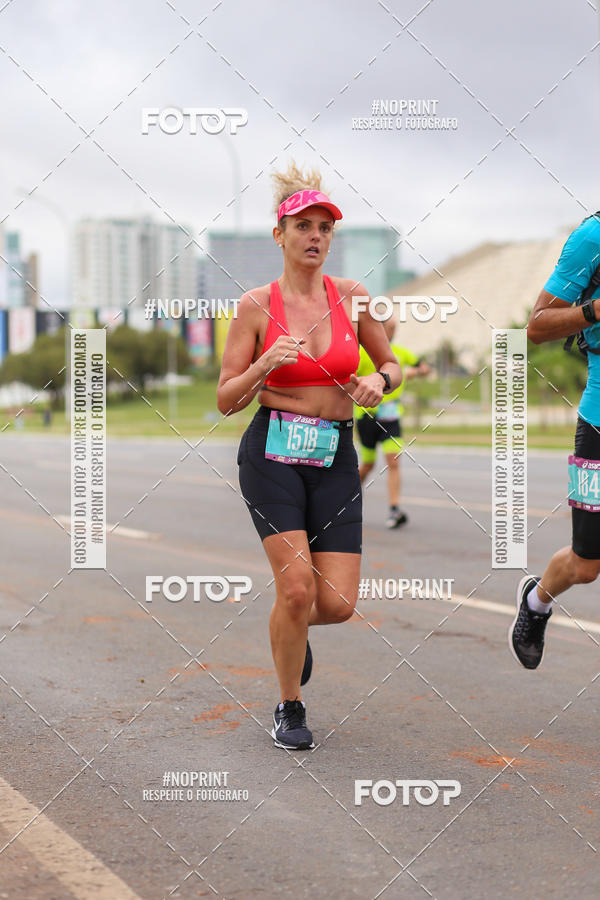 Buy your photos of the eventASICS Golden Run - Braslia on Fotop