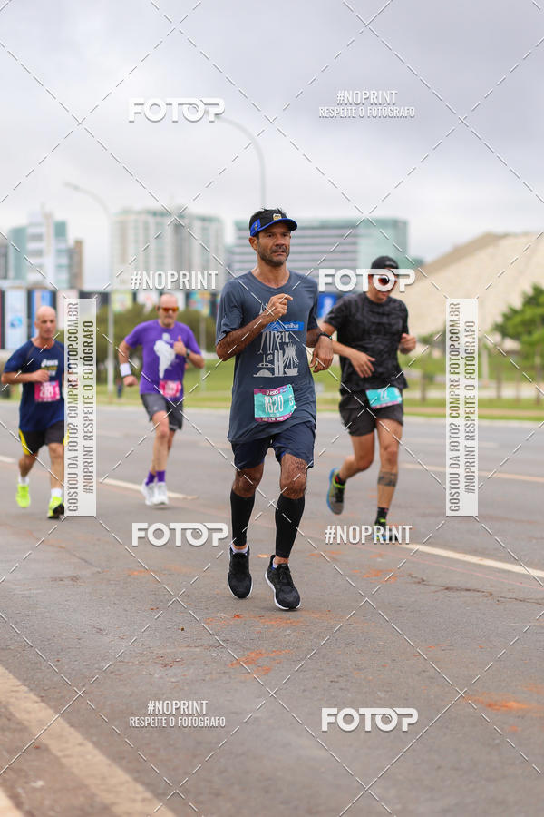 Buy your photos of the eventASICS Golden Run - Braslia on Fotop