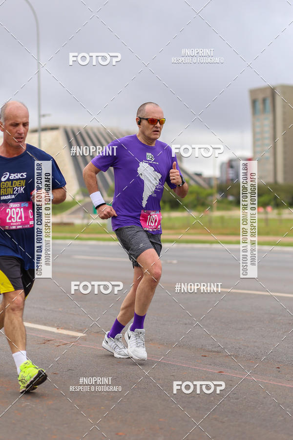 Buy your photos of the eventASICS Golden Run - Braslia on Fotop