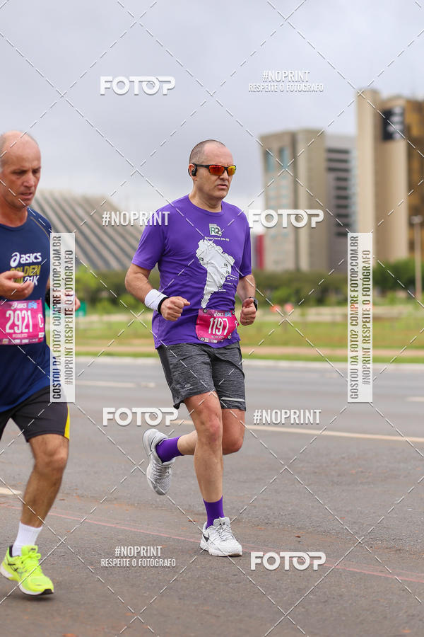 Buy your photos of the eventASICS Golden Run - Braslia on Fotop