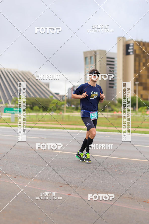 Buy your photos of the eventASICS Golden Run - Braslia on Fotop