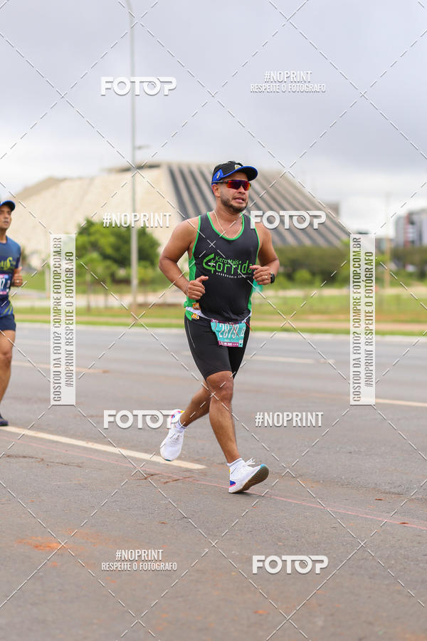 Buy your photos of the eventASICS Golden Run - Braslia on Fotop