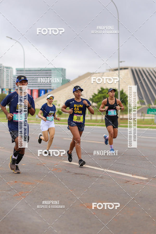 Buy your photos of the eventASICS Golden Run - Braslia on Fotop