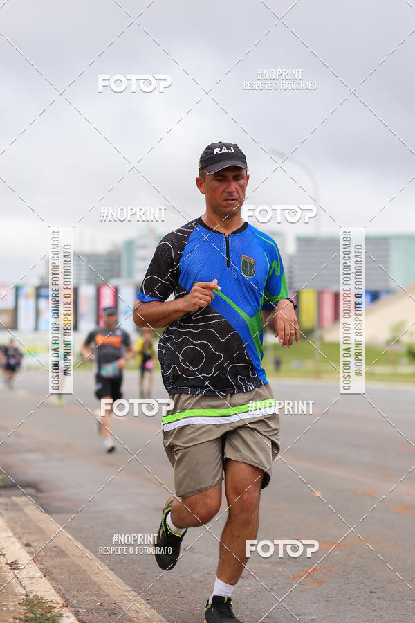 Buy your photos of the eventASICS Golden Run - Braslia on Fotop