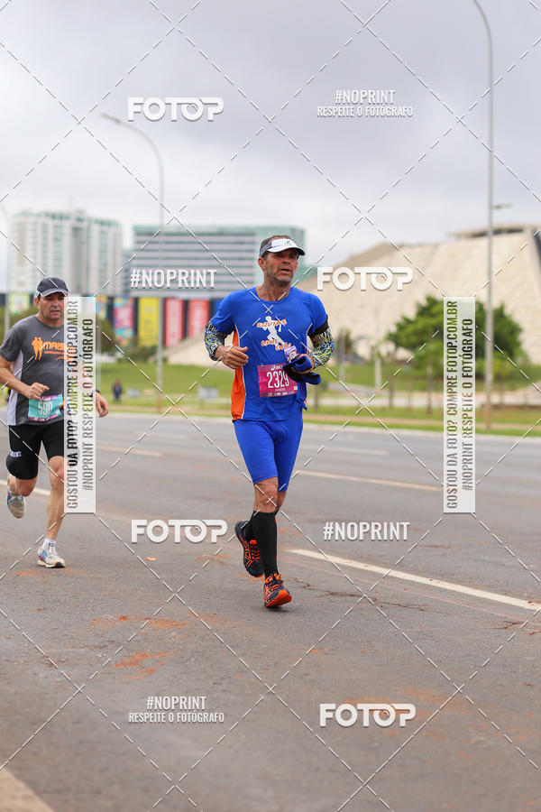 Buy your photos of the eventASICS Golden Run - Braslia on Fotop