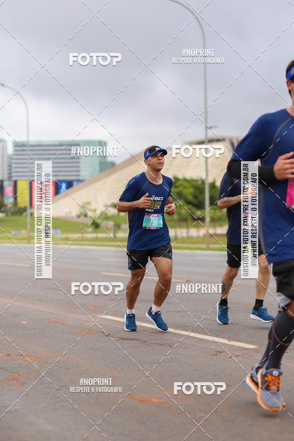 Buy your photos of the eventASICS Golden Run - Braslia on Fotop