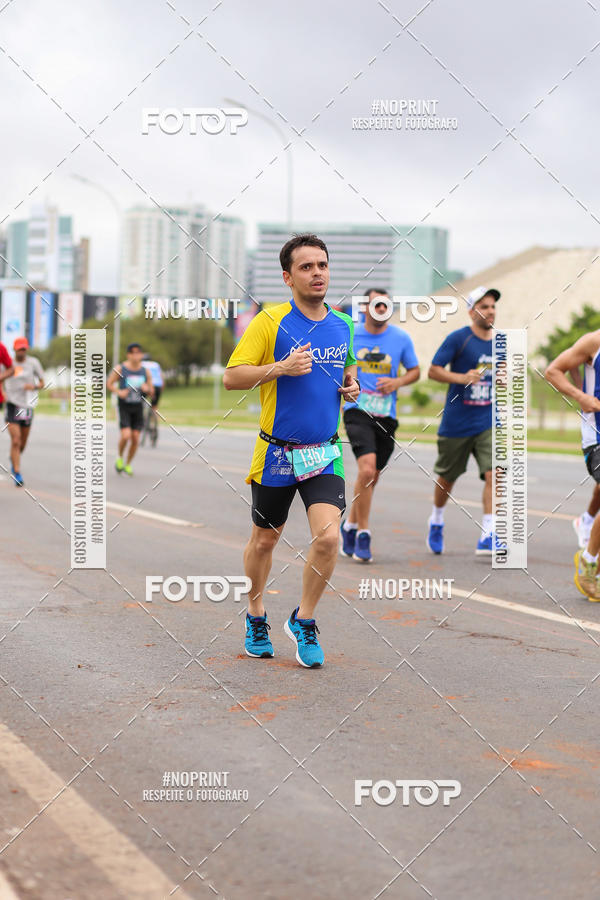 Buy your photos of the eventASICS Golden Run - Braslia on Fotop
