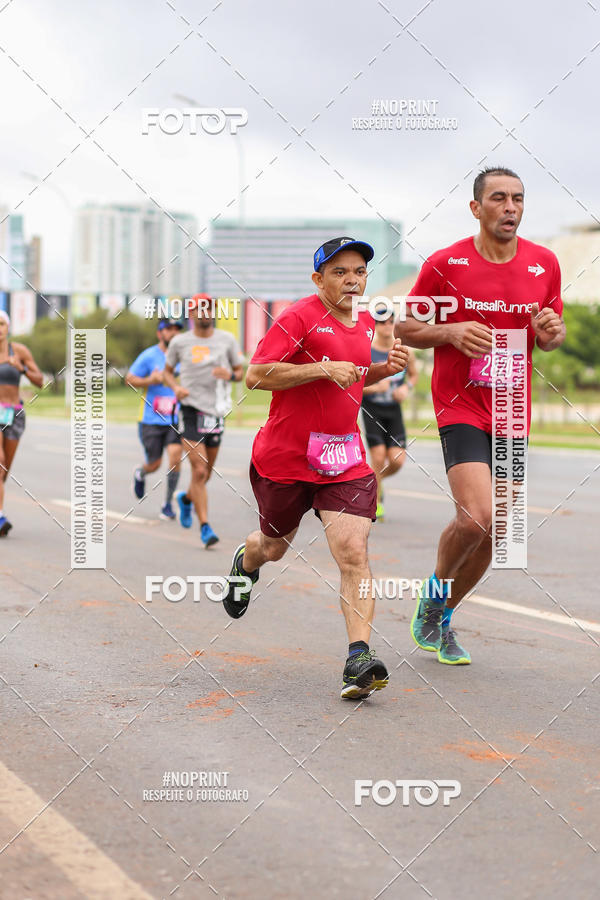 Buy your photos of the eventASICS Golden Run - Braslia on Fotop
