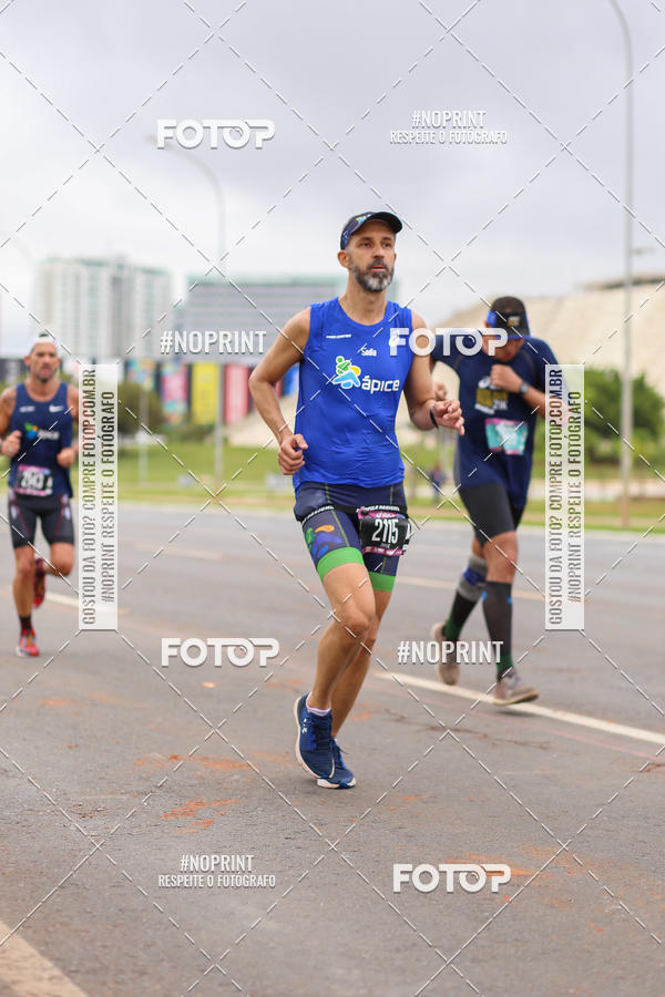 Buy your photos of the eventASICS Golden Run - Braslia on Fotop