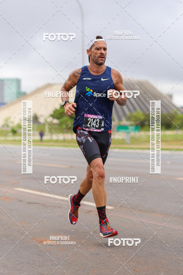 Buy your photos of the eventASICS Golden Run - Braslia on Fotop