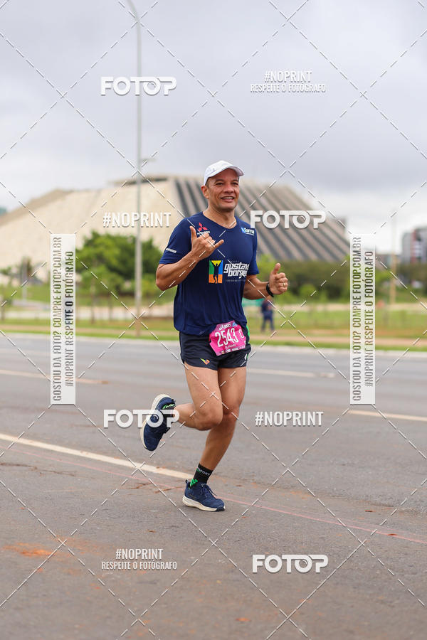 Buy your photos of the eventASICS Golden Run - Braslia on Fotop