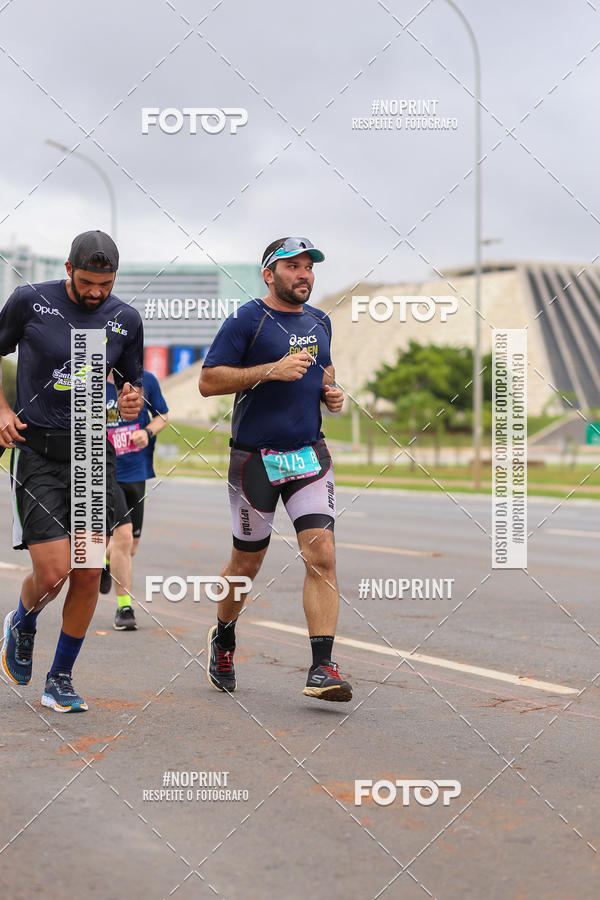 Buy your photos of the eventASICS Golden Run - Braslia on Fotop