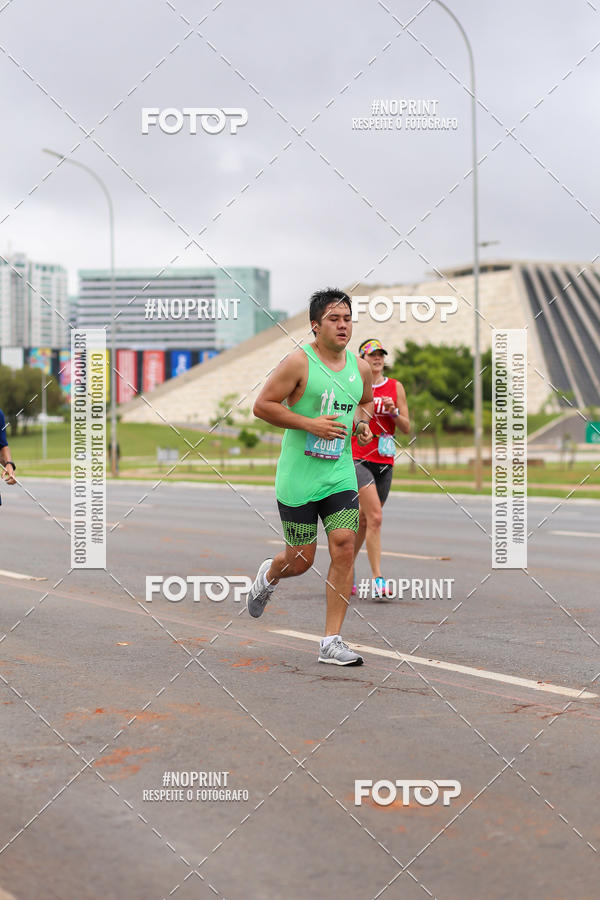 Buy your photos of the eventASICS Golden Run - Braslia on Fotop