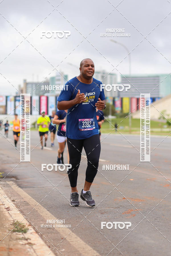 Buy your photos of the eventASICS Golden Run - Braslia on Fotop