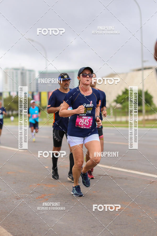 Buy your photos of the eventASICS Golden Run - Braslia on Fotop