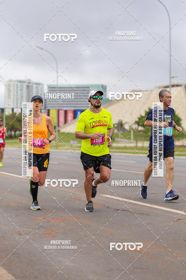 Buy your photos of the eventASICS Golden Run - Braslia on Fotop