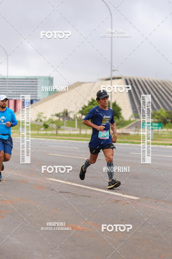 Buy your photos of the eventASICS Golden Run - Braslia on Fotop