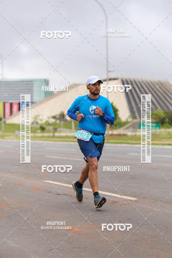 Buy your photos of the eventASICS Golden Run - Braslia on Fotop