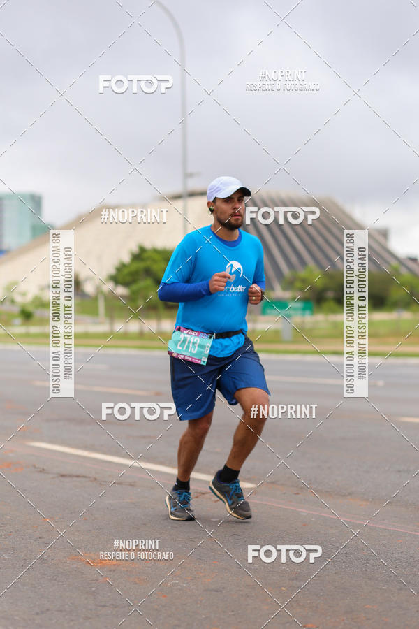 Buy your photos of the eventASICS Golden Run - Braslia on Fotop
