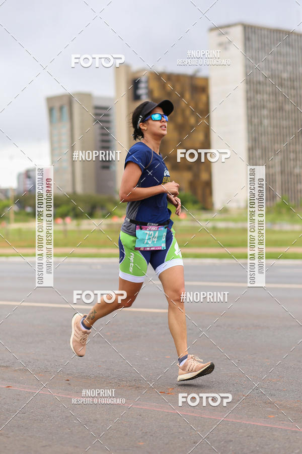 Buy your photos of the eventASICS Golden Run - Braslia on Fotop