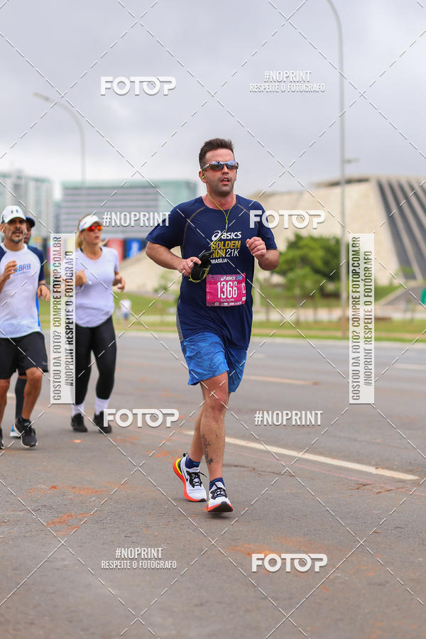 Buy your photos of the eventASICS Golden Run - Braslia on Fotop
