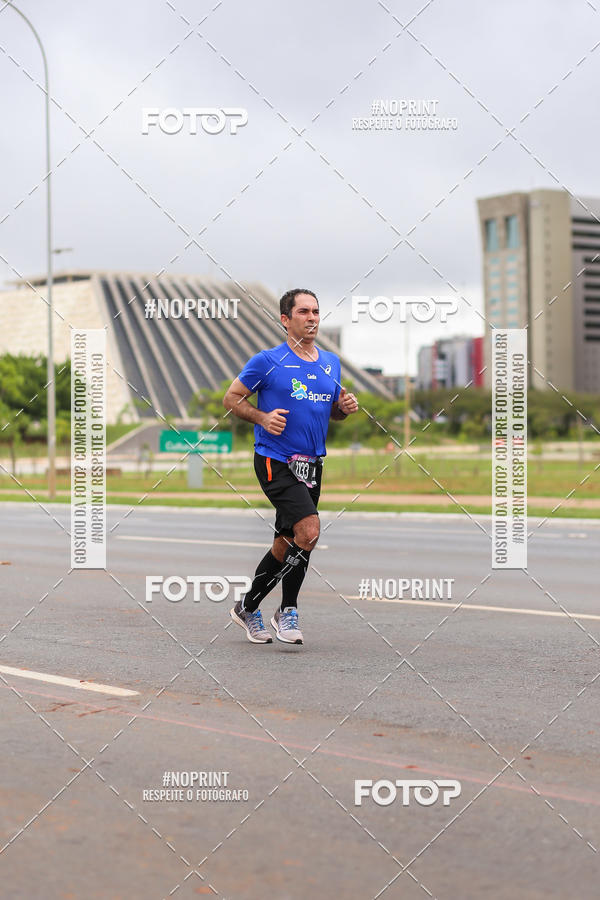 Buy your photos of the eventASICS Golden Run - Braslia on Fotop