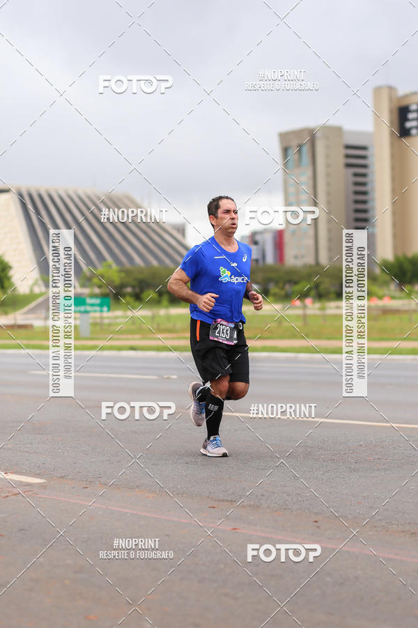 Buy your photos of the eventASICS Golden Run - Braslia on Fotop
