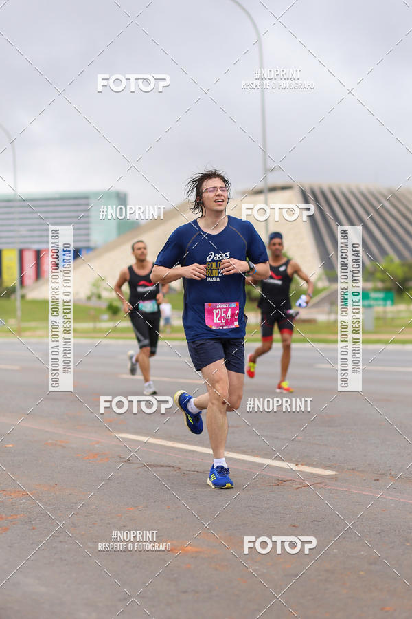 Buy your photos of the eventASICS Golden Run - Braslia on Fotop