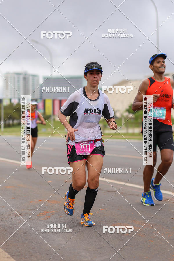 Buy your photos of the eventASICS Golden Run - Braslia on Fotop