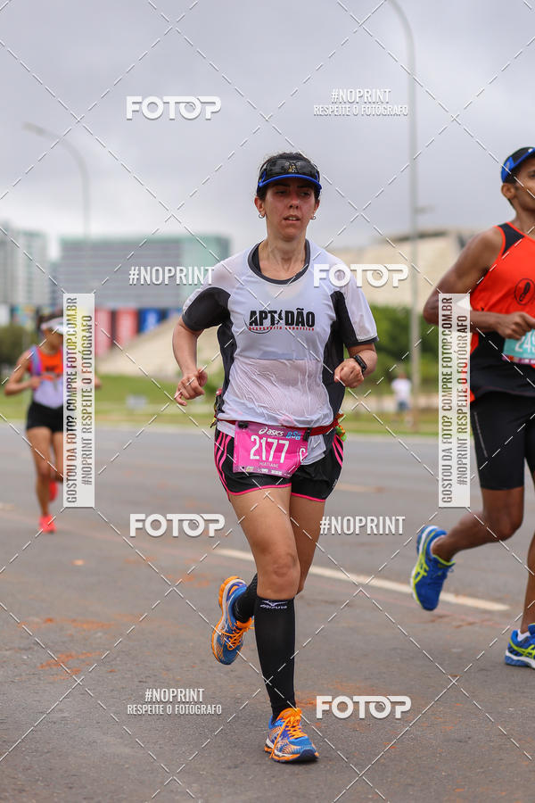 Buy your photos of the eventASICS Golden Run - Braslia on Fotop