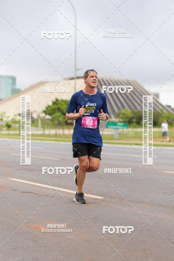 Buy your photos of the eventASICS Golden Run - Braslia on Fotop