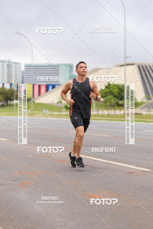 Buy your photos of the eventASICS Golden Run - Braslia on Fotop