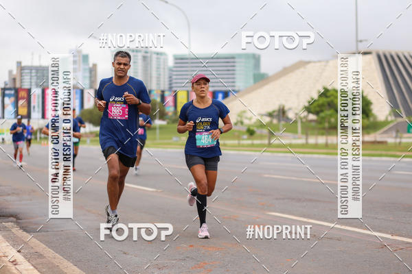Buy your photos of the eventASICS Golden Run - Braslia on Fotop